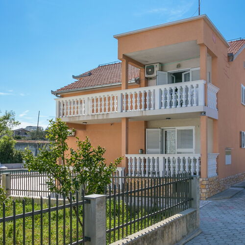 Apartmanok Családok Részére Medencével Split - 21026  2