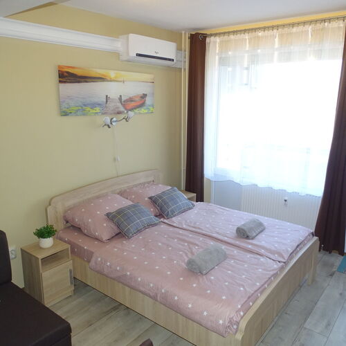 Mona Apartman Csopak ★★★ 4