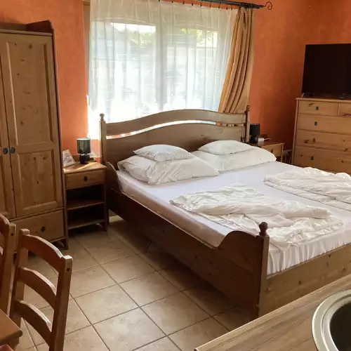 Marcsi Apartmanok Hajdúszoboszló 009 kép