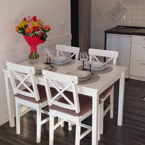 salon z aneksem kuchennym