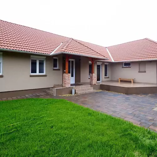 Deák Apartman Nyékládháza 005 kép