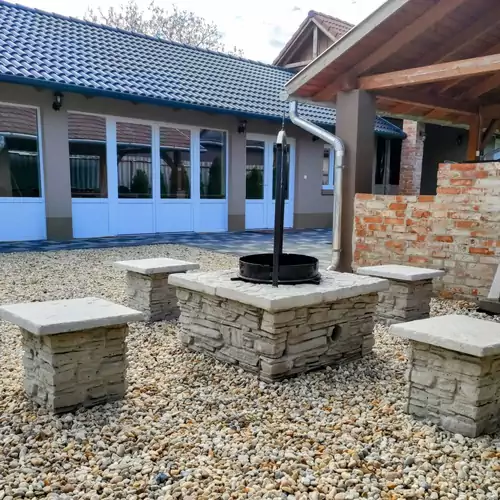 Deák Apartman Nyékládháza 038 kép