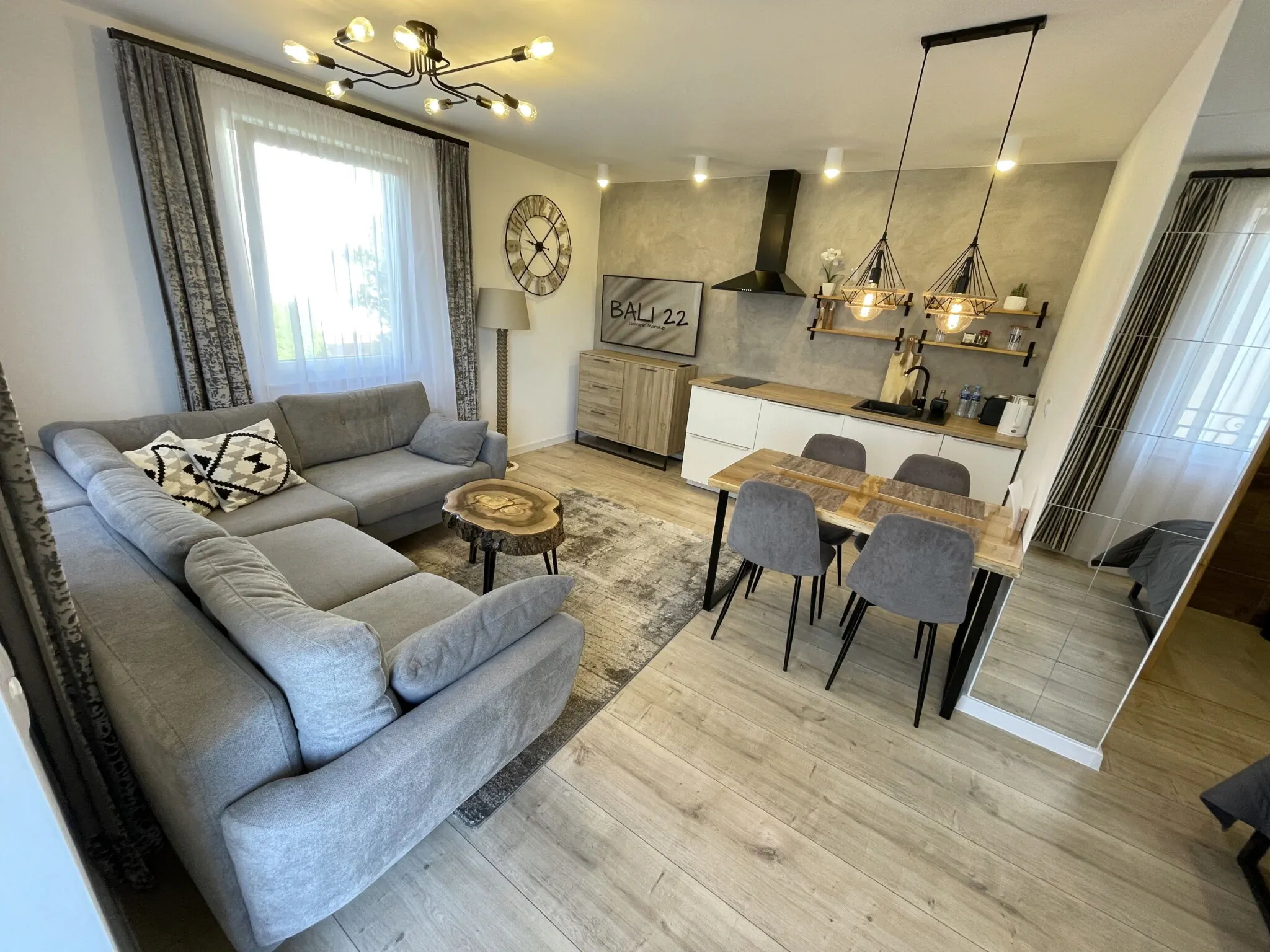 BALI 22 Ustronie Morskie | Pensjonat