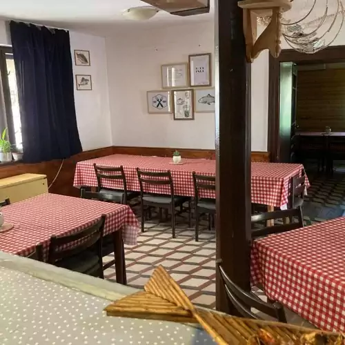 Kancsal Harcsa Panzió és Halászcsárda Tiszatelek 002 kép