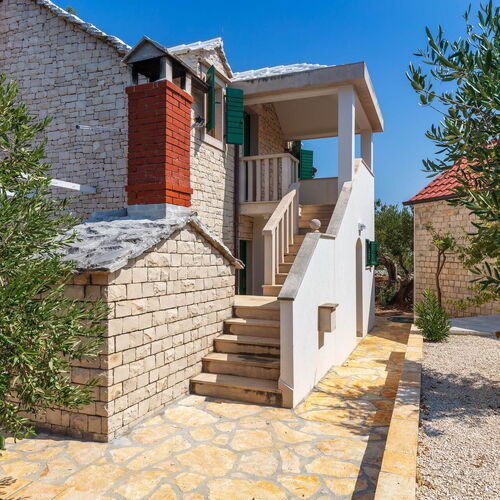 Ház Családok Részére Medencével Pucisca, Brac - 21243 Pučišća  3
