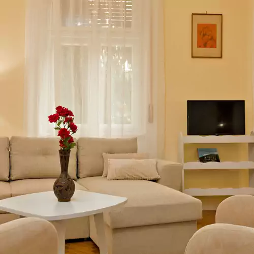 Kurucz Apartman Sárospatak 002 kép