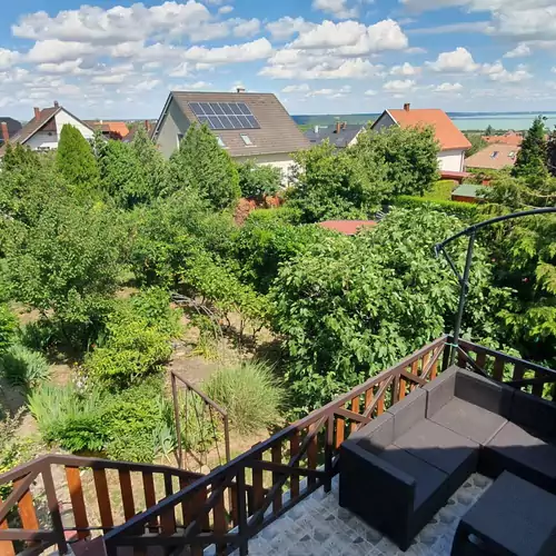 Baker Street Apartman Balatonalmádi 012 kép