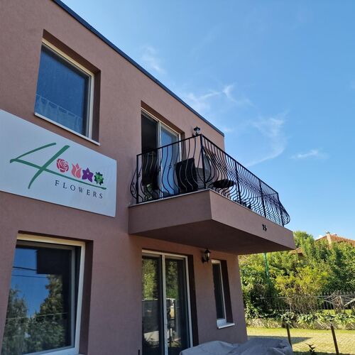 Four Flowers Apartman Siófok