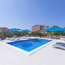 Holiday House and Apartment Pool Vodice