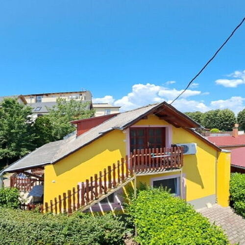 Pink Tulip Apartment House Siófok  3