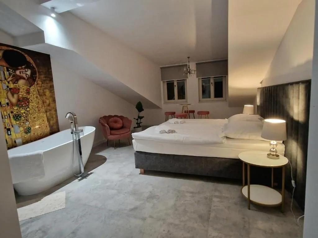 JUWEL apartments z widokiem na Wawel Kraków Stare Miasto