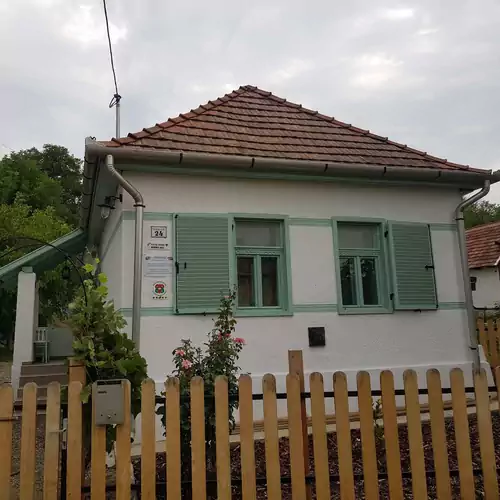 Süni-Lak Vendégház Fedéme 001 kép