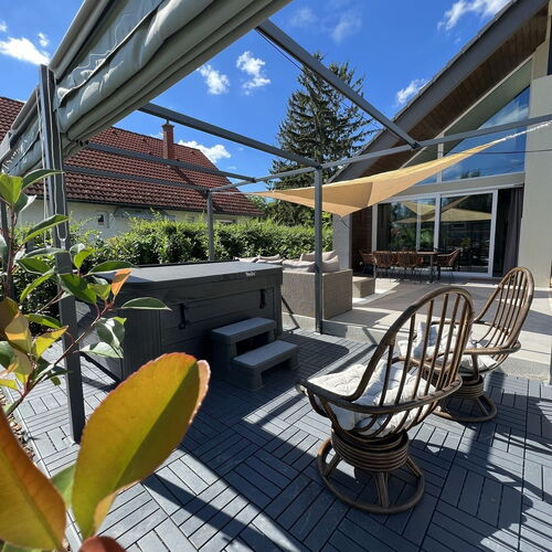 Beige Villa Balatonkenese  4