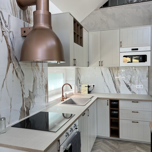Beige Villa Balatonkenese  3
