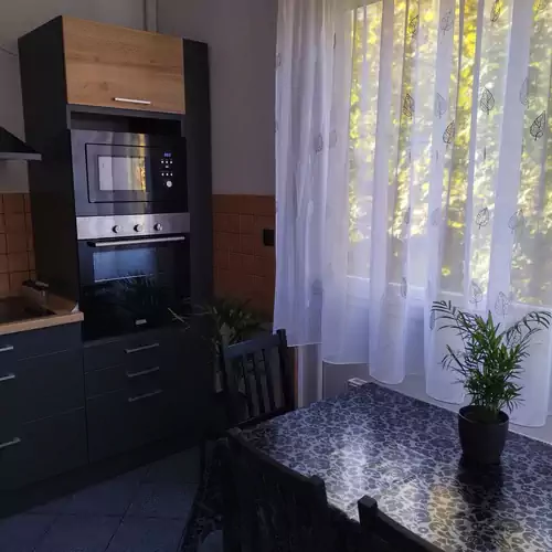 Pihenő Zug Apartman Budapest 009 kép