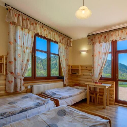 Dom gościnny Schronisko PTTK Trzy Korony Sromowce Niżne