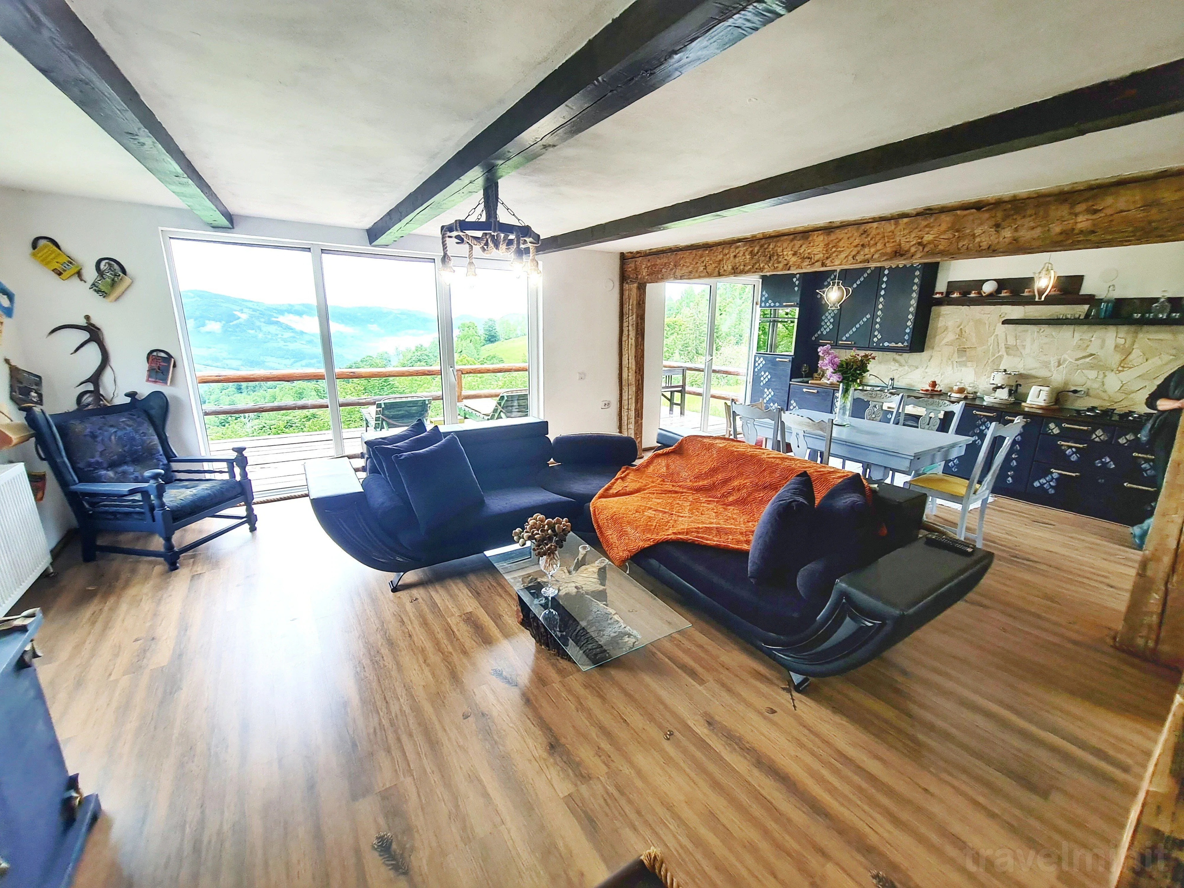 Cabana Emoția Munților Fericet