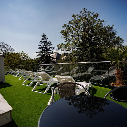 Villa Bauhaus Penthouse Wellness Apartman Siófok  3