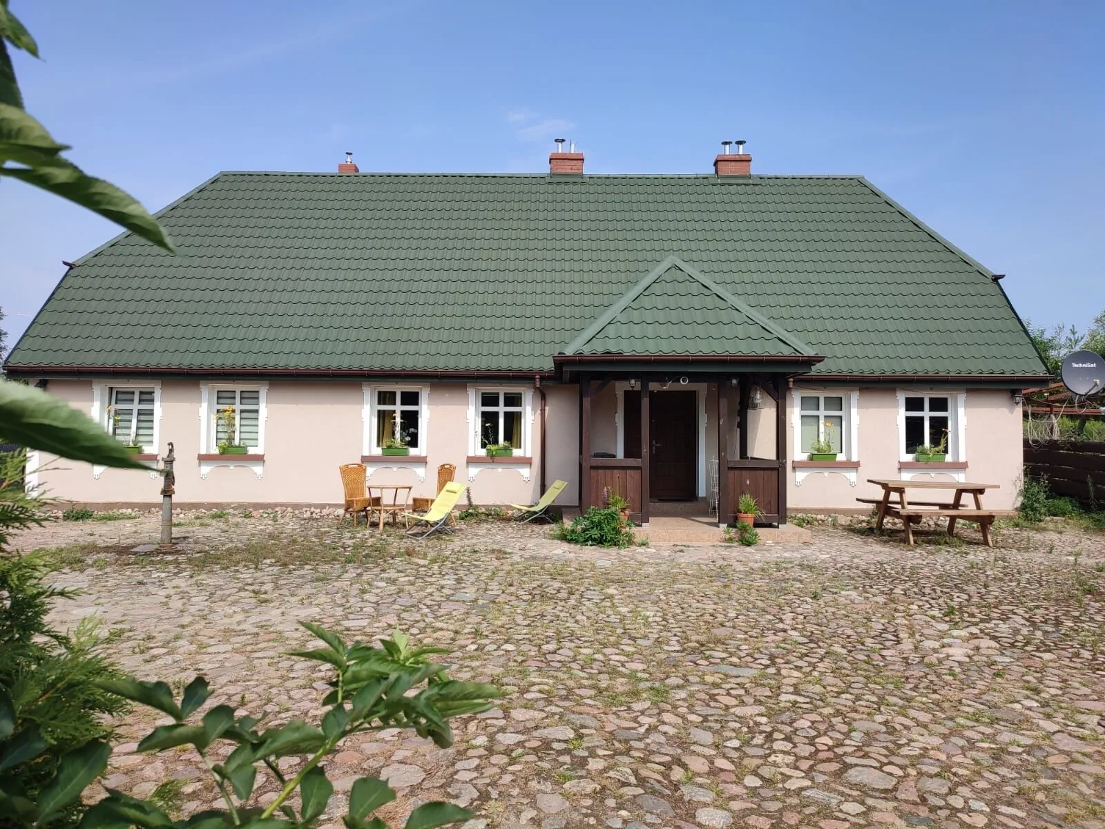 Domek Jaskółcze Gniazdo Grabówko