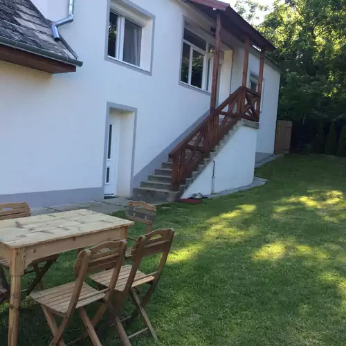 Hűvösvölgy Vendégház Lókút 004 kép