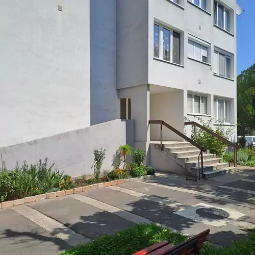 Kaptár Lakás Apartman Komárom 002 kép