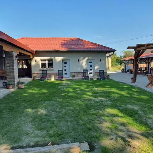 Joy's Apartman Molnári 002 kép