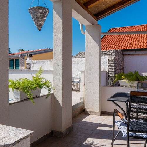 Apartments Violeta Vir  2
