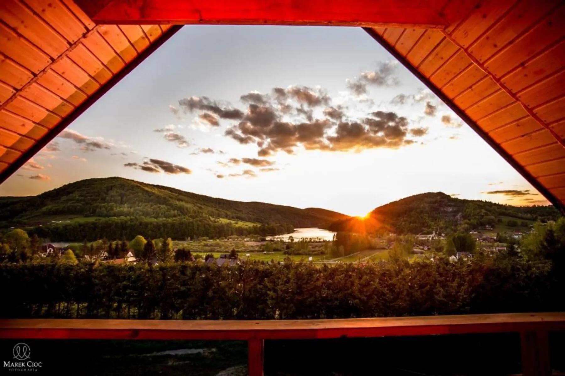 Chaty na Cholewicy Domki Całoroczne Solina 