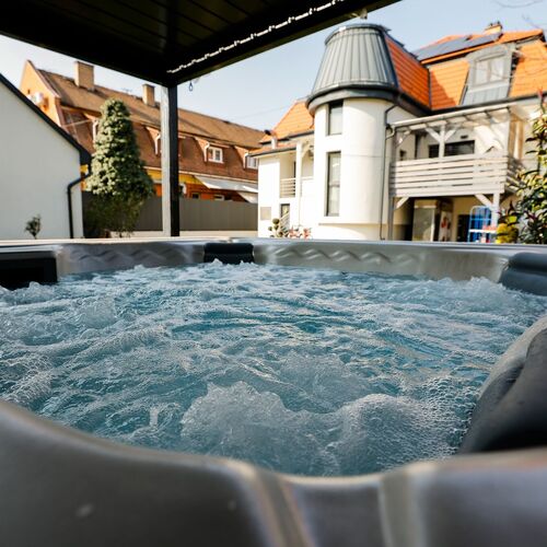 Lumen Gasztropanzió**** Eger