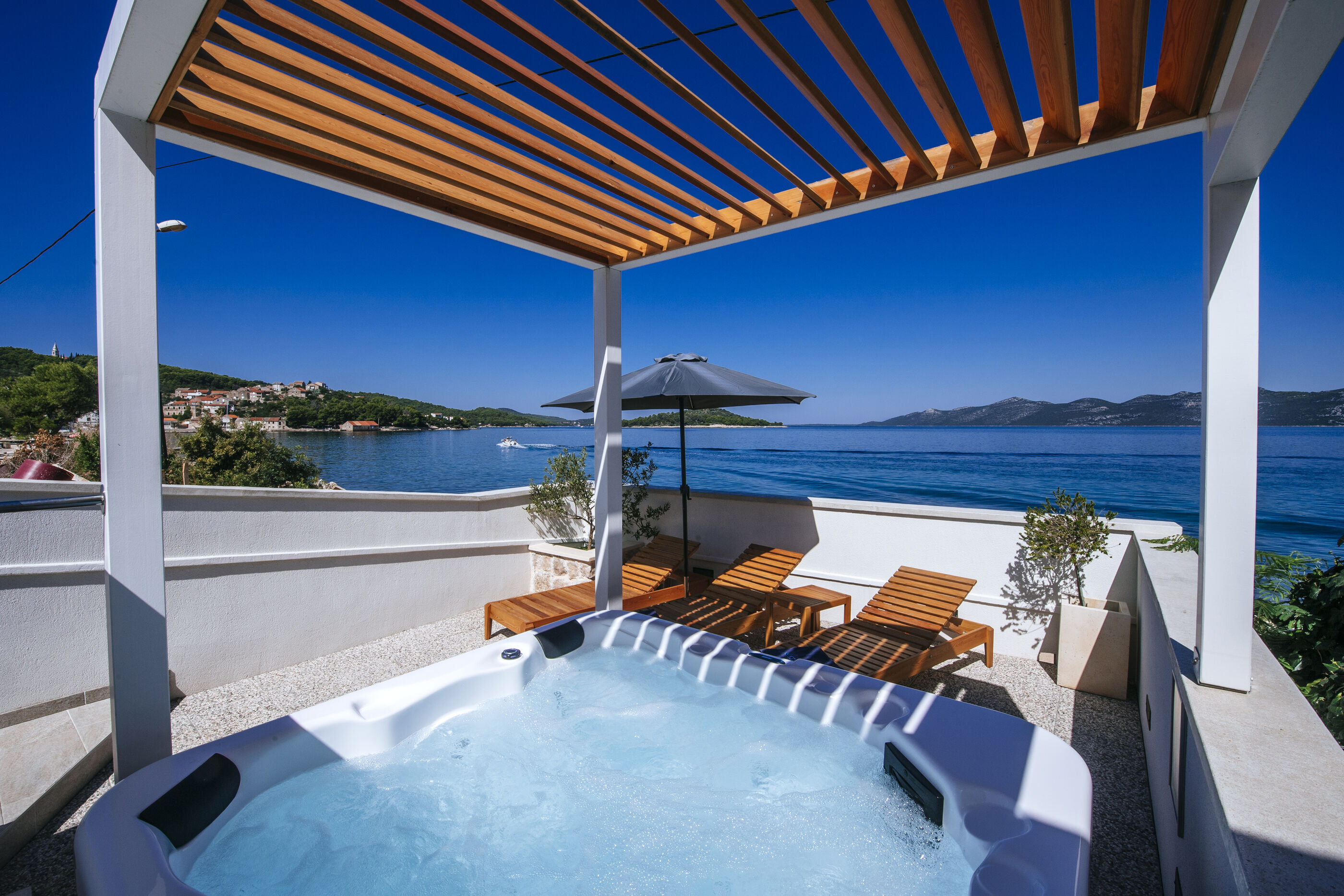 Apartment Iva Mali Iz