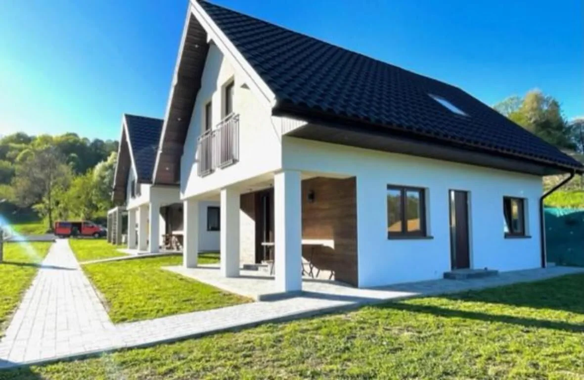 Chaty na Skalistym Wzgórzu Bóbrka