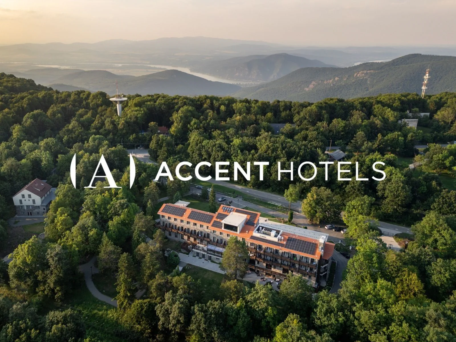 Cardoner Hotel és Konferenciaközpont Dobogókő