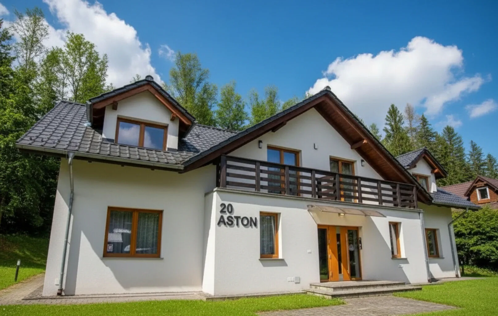 Aston -domek przy lesie, przestronny Karpacz