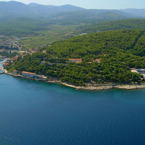 Resort Fontana Bayside Park Jelsa Hvar ★★★★ 3
