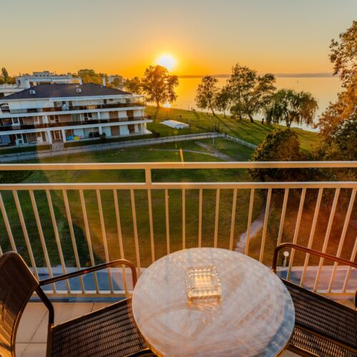 Plázs Hotel Siófok ★★ 4