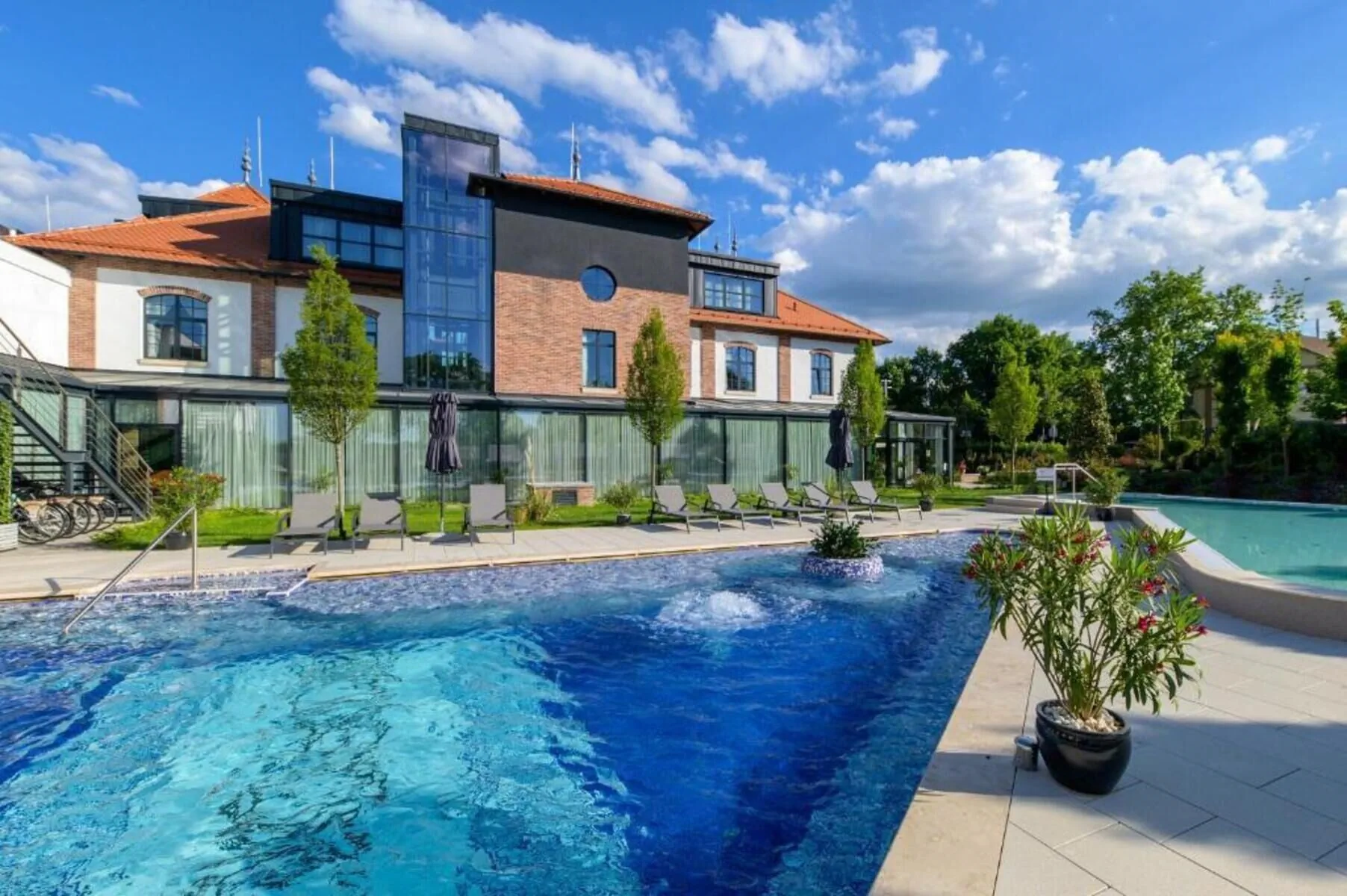 Bordűr Wellness Hotel **** Superior & Szőnyegmúzeum
