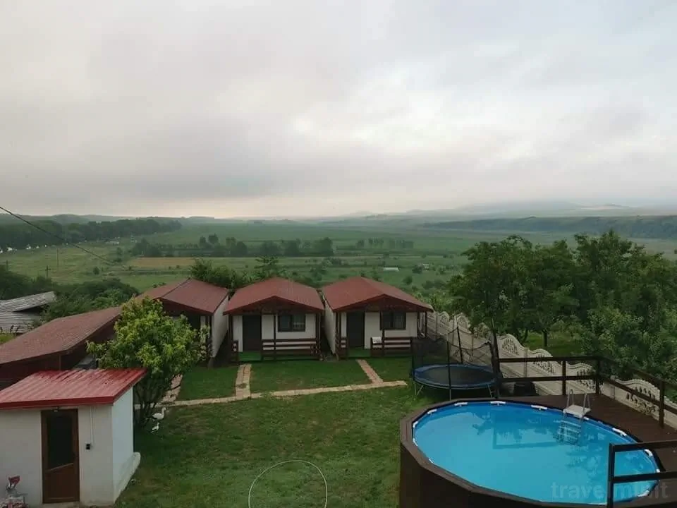 La 3 Căsuțe Nufăru