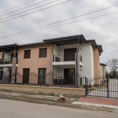 Lelle Honvéd 77-79 Apartman Balatonlelle 009 kép