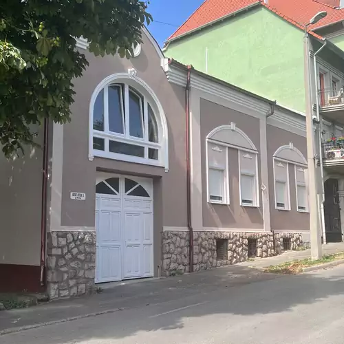 Berzsenyi Apartmanház Kaposvár 005 kép