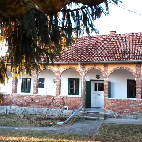 Jelkő Ház Terpe 001 kép