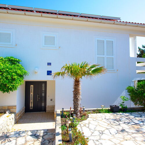 Garden Resort - Apartments Lavanda Novalja ★★★ 2