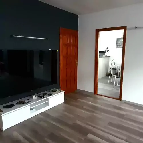 Lunedi Apartman Kiskőrö 007 kép