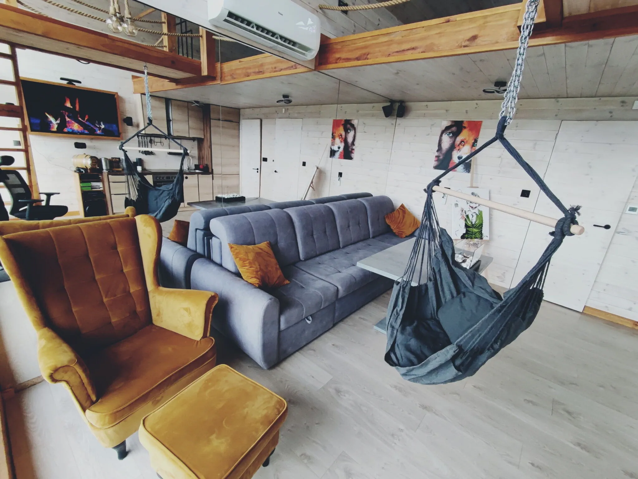 Domki nad jeziorem Sunia Żardeniki