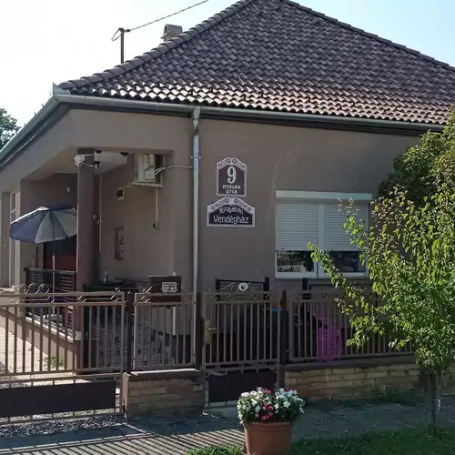 Nyugalom Vendégház Felsőszentmárton 001 kép
