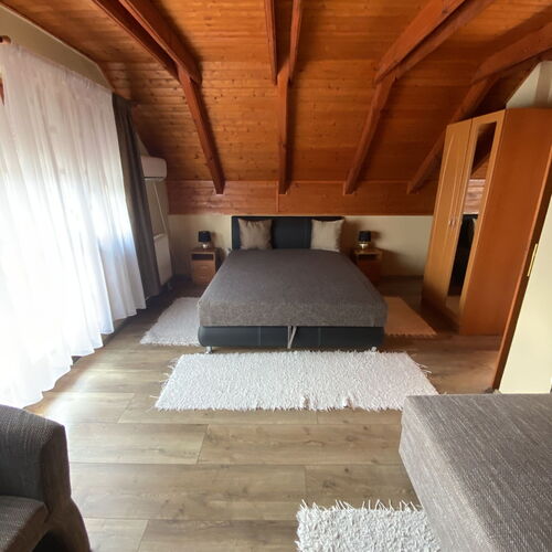 Francia ágyas szoba