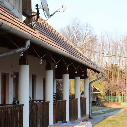 Storchennest Birtok Mesztegnyő 001 kép