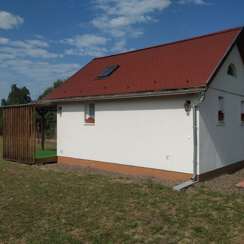 Vend&eacute;gh&aacute;z oldalr&oacute;l