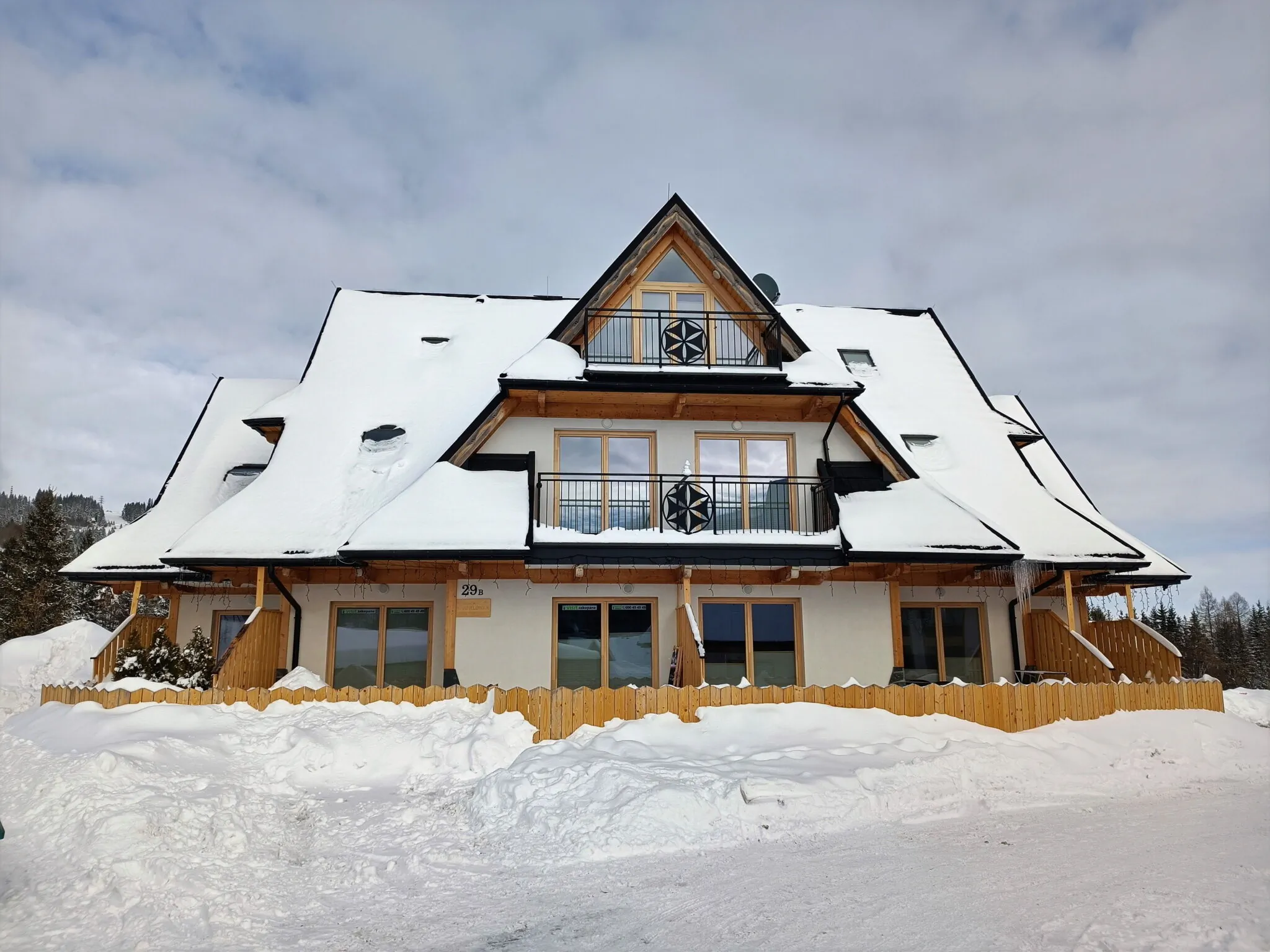 SŁONECZNA KARPIELÓWKA - Widokowy Apartament Kościelisko