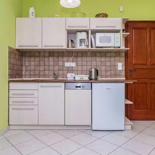 Lelle-Lídó Zsuzsanna Apartman Balatonlelle 005 kép