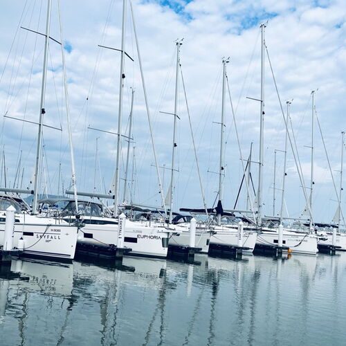 Fenyves Yacht Club Balatonfenyves ★★★ 3